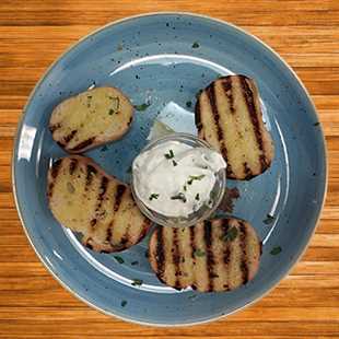 geröstetes Knoblauchbrot